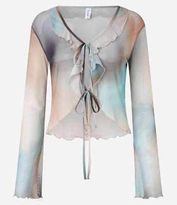 Blusa em Tule com Babados e Amarração em Estampa Degradê