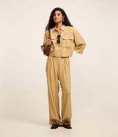 Calça Reta Cintura Alta em Viscose com Cós Clochard e Botões - 2