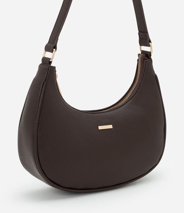 Bolsa Baguete Pequena e Estruturada com Alça de Mão - 1