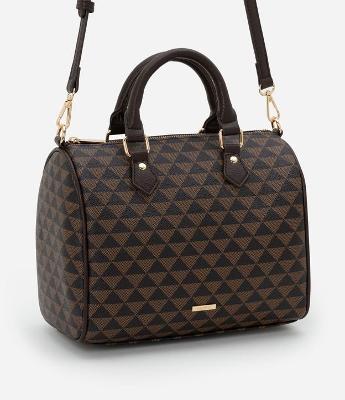 Bolsa Baú Grande em PU com Alças e Estampa Triângulo