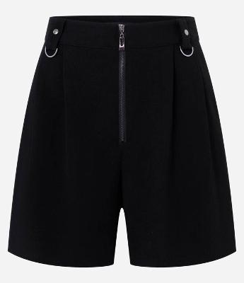 Short Cintura Alta Alfaiatado com Pregas e Fivelas