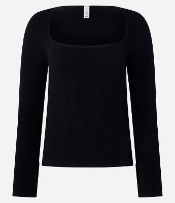 Blusa Canelada em Seamless com Decote Quadrado e Fenda no Punho