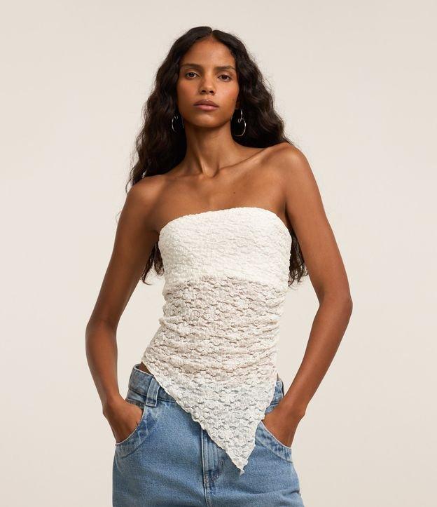 Blusa em Renda Tomara que Caia com Ponta Assimétrica - 3