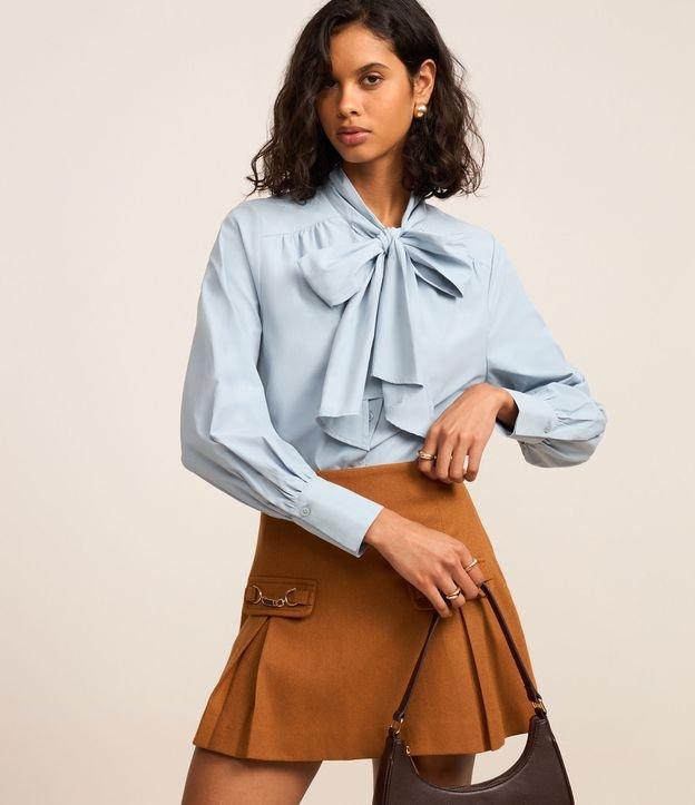 Camisa em Tricoline com Gola Laço e Punho Largo - 2