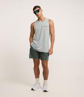 Bermuda Esportiva em Material Tecnológico com Estampa Refletiva - 2