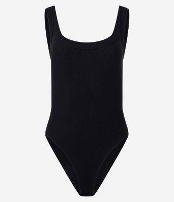 Body com Textura Canelada e Alças Médias