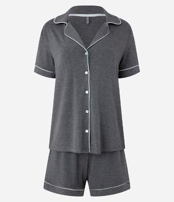 Pijama Americano Short Doll com Detalhes Contrastantes