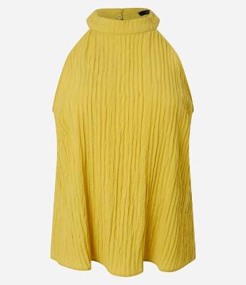 Blusa Texturizada em Anarruga com Gola Halter