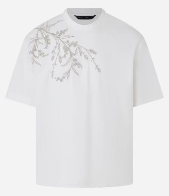 Camiseta Boxy em Algodão com Flor Lateral Bordada