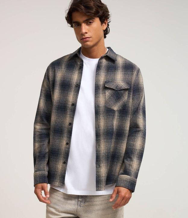 Camisa Comfort em Flanela com Bolso e Estampa Xadrez - 2
