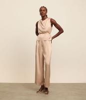 Calça Wide Leg Cintura Alta em Cetim com Pregas e Bolsos - 1