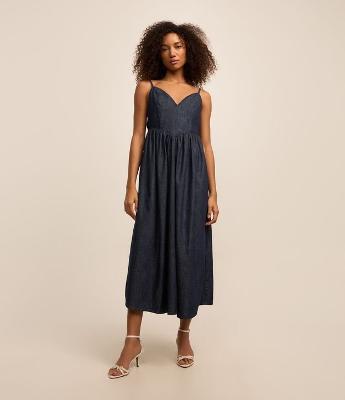 Vestido Longo em Jeans com Saia Drapeada e Costas Abertas