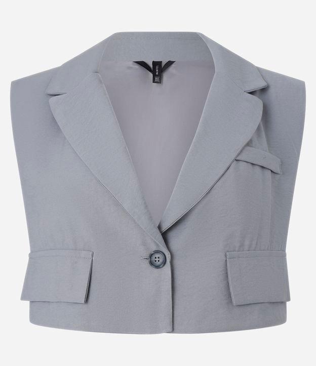 Colete Cropped Alfaiataria em Viscose com Gola Blazer e Lapelas - 1