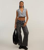 Colete Cropped Alfaiataria em Viscose com Gola Blazer e Lapelas - 2