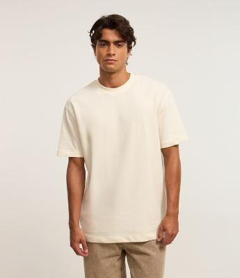 Camiseta em Algodão Texturizado em Gola Redonda
