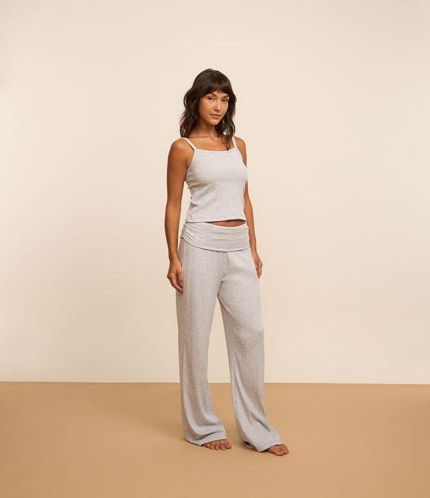 Pijama Longo em Ribana com Blusa Alcinha e Textura Canelada - 2