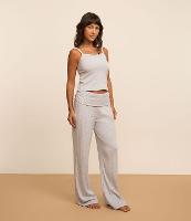 Pijama Longo em Ribana com Blusa Alcinha e Textura Canelada - 4