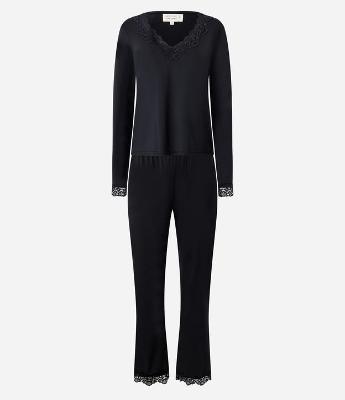 Pijama Longo em Poliamida com Renda no Decote