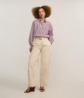 Calça Barrel Cintura Alta em Jeans com Cinto e Costura Aparente - 1