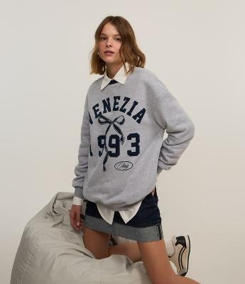 Casaco em Moletom com Forro Fleece e Estampa em Lettering