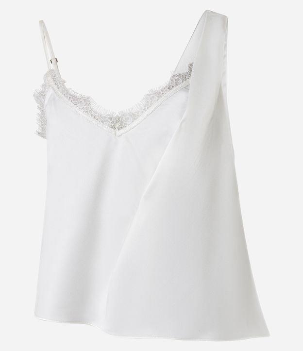 Blusa em Cetim com Alça Fina e Renda no Decote - 1