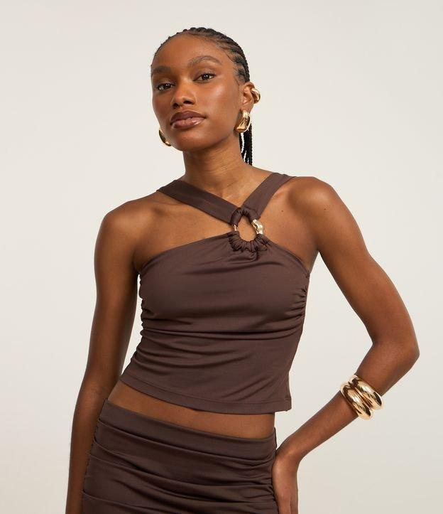 Blusa Cropped com Decote Assimétrico e Argola em Formato Orgânico - 2