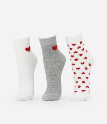 Kit 03 Meias Cano Médio em Algodão com Estampa Corações
