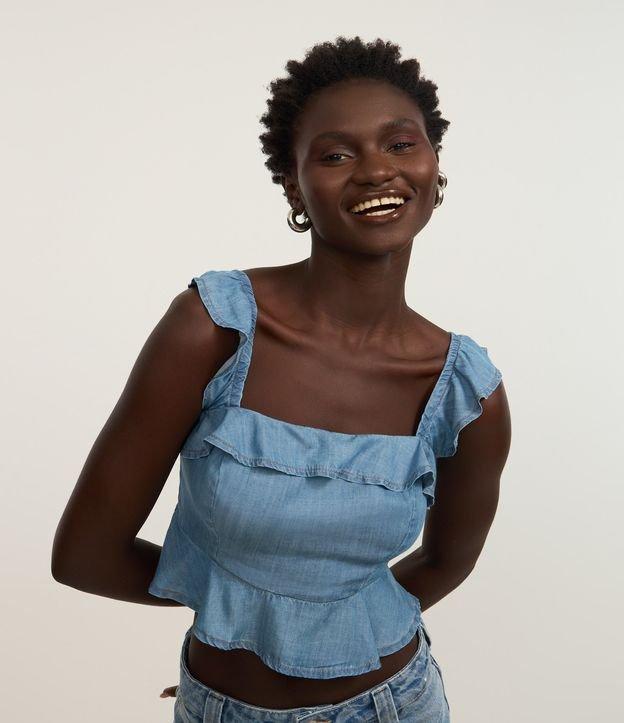 Blusa em Jeans com Babados e Amarração nas costas - 2