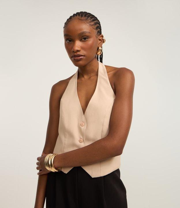 Blusa Frente Única Alfaiatada em Viscose com Costas Abertas - 3