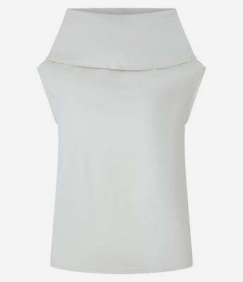 Blusa com Gola Alta Ampla e Sem Manga