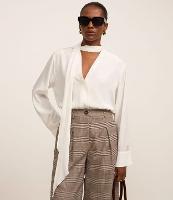 Blusa Office Wear Acetinada com Gola Laço - 1