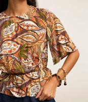 Blusa em Viscose com Ajuste na Cintura e Estampa Paisley - 1