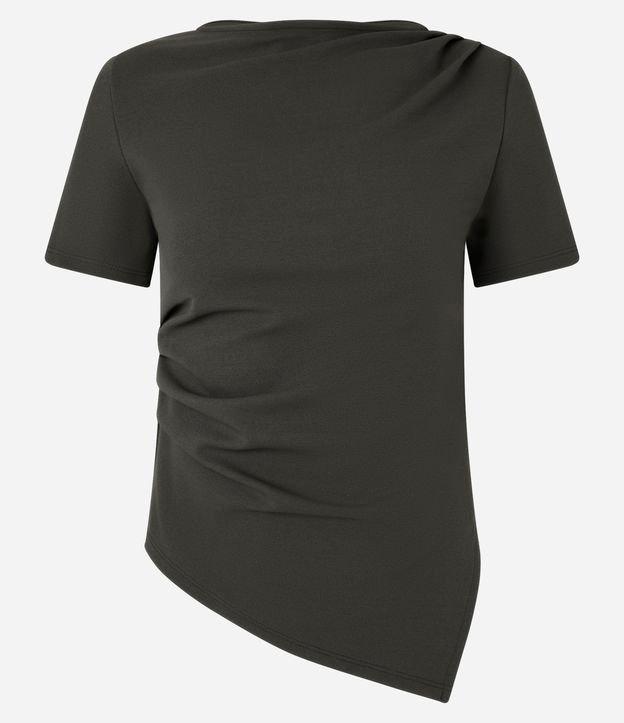Blusa em Crepe com Drapeados no Ombro e Barra Assimétrica - 1