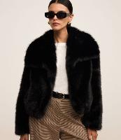 Casaco com Lapela na Gola e Pelinhos - 2