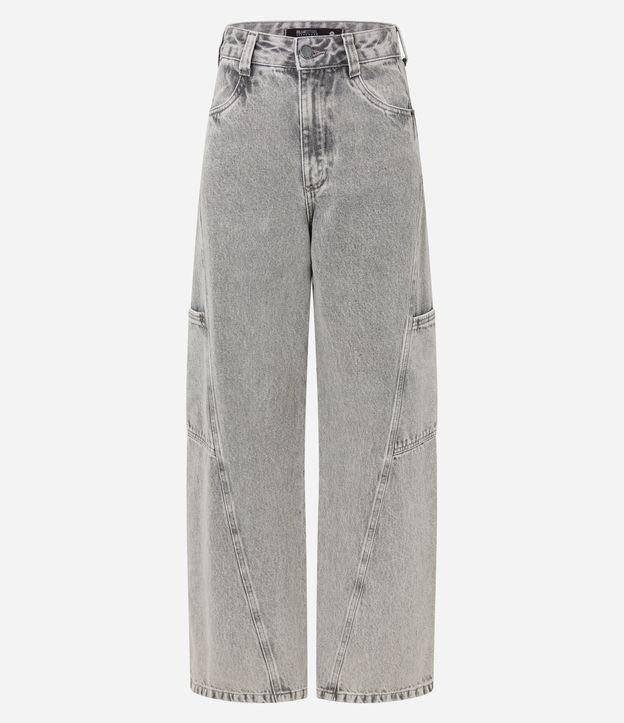 Calça Wide Leg em Jeans com Recorte Transversal e Bolso Cargo - 1