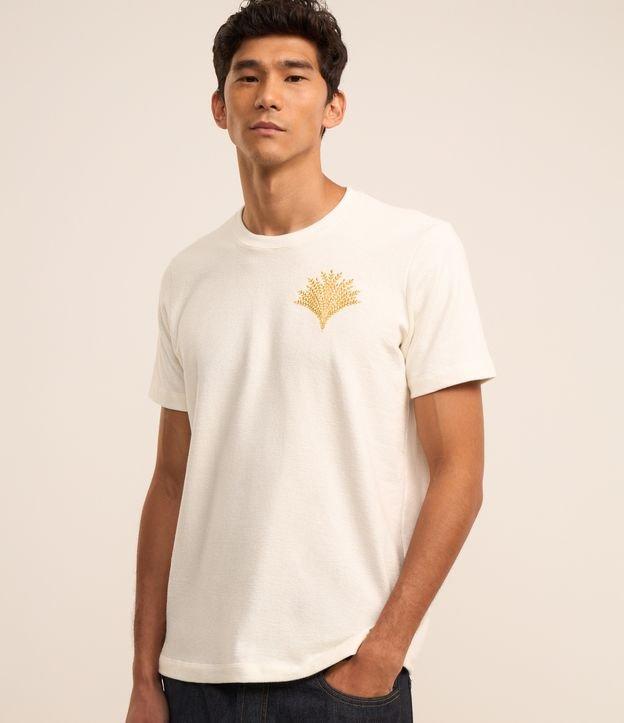 Camiseta Regular em Algodão com Estampa Bordada - 3