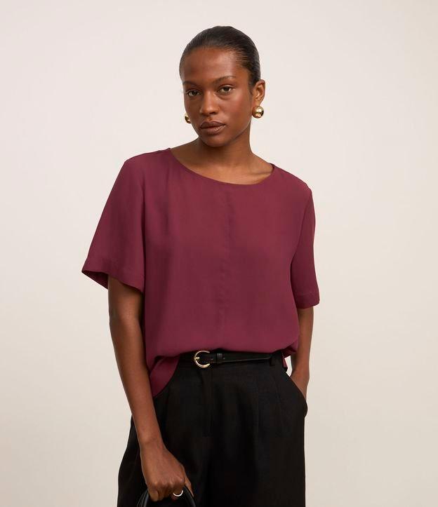 Blusa Básica em Crepe com Costura Frontal - 1
