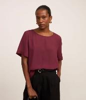 Blusa Básica em Crepe com Costura Frontal - 1