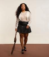 Saia Curta em Material Sintético Plissada Curve & Plus Size - 1