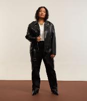 Calça Reta Material Sintético Bolso Cargo Curve & Plus Size - 1