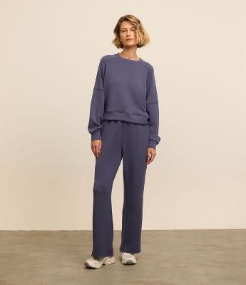 Calça Reta em Microfibra com Cós Elástico