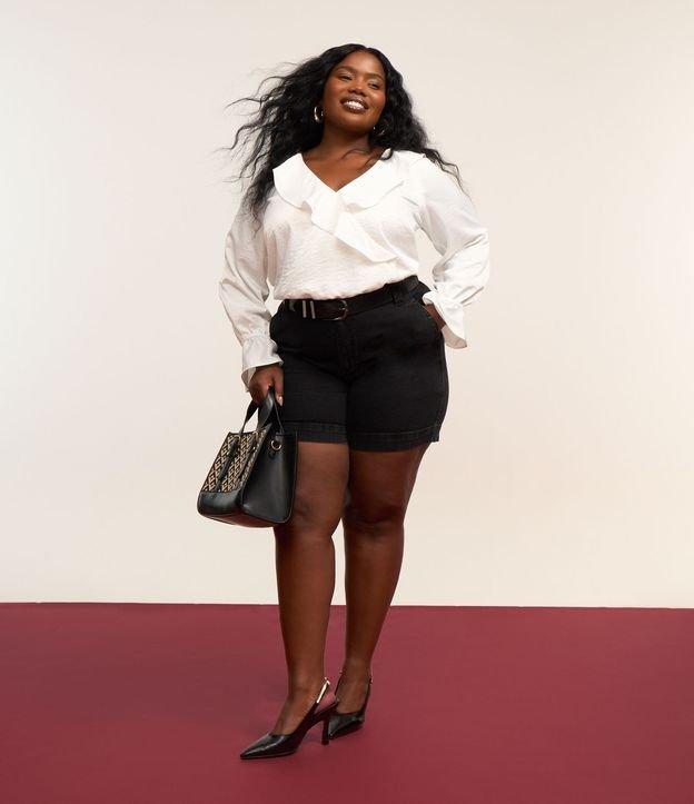 Short em Jeans com Elastano e Barra Larga Curve & Plus Size - 2