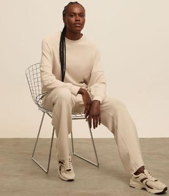 Blusão Moletom Esportivo em Microfibra com Recortes