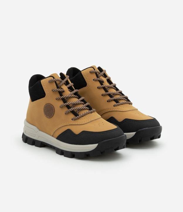 Bota Infantil Tratorada com Recortes Contrastantes - Tam 27 a 36 - 1