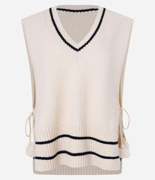 Poncho em Tricô com Amarração Lateral e Detalhes Contrastantes - 1