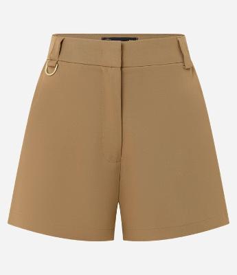 Short Alfaiatado com Fivela Metalizada no Passantes