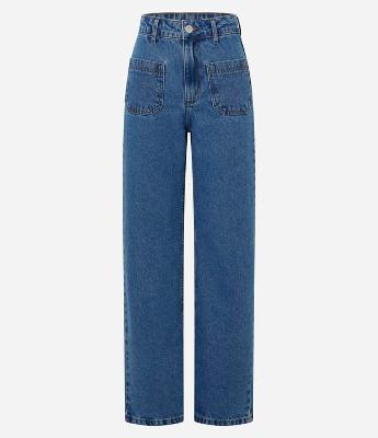 Calça Reta Confort em Jeans com Bolso Frontal