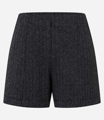 Short Curto em Jacquard Espinha de Peixe com Friso Frontal