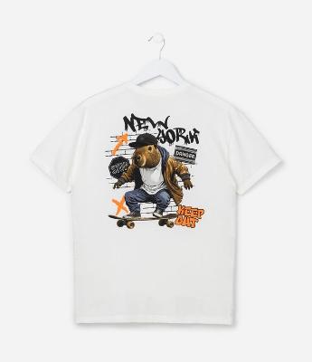 Camiseta Oversized Infantil com Estampa Capivara Skatista - Tam 5 a 14 Anos
