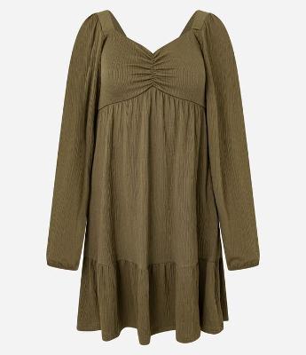 Vestido Curto Texturizado com Decote Coração